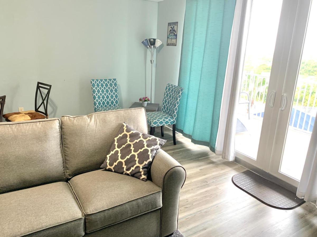 LAKETOWN 5 POOLs STEPS TO BEACH FAMILY FRIENDLY Panama Stadt Exterior foto