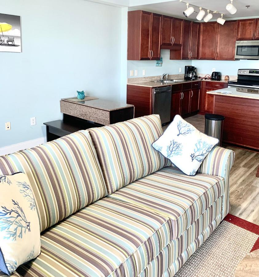 LAKETOWN 5 POOLs STEPS TO BEACH FAMILY FRIENDLY Panama Stadt Exterior foto